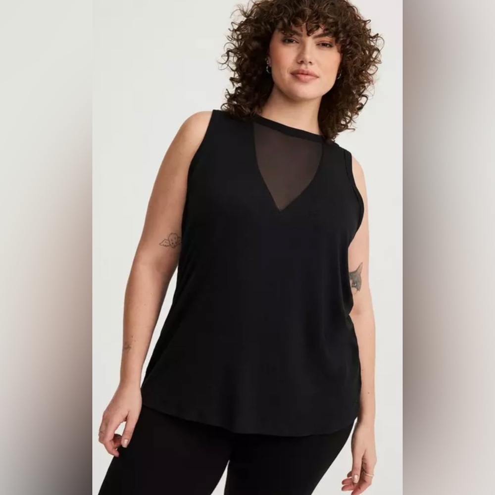 3/$25 Torrid NWT Inset Tank size 3X
